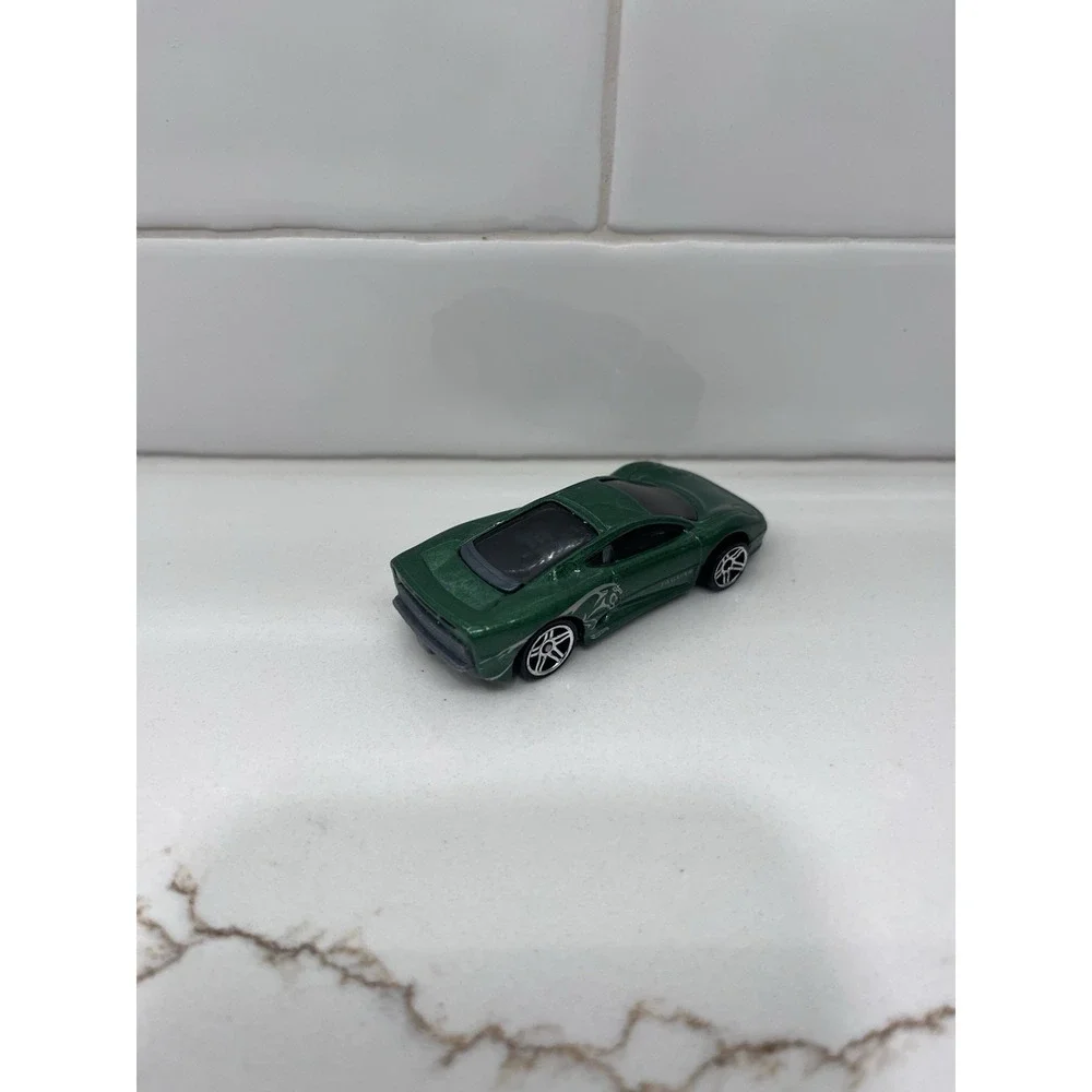 1992 HOT WHEELS JAGUAR XJ220 GREEN 1:64 DIECAST 3 CAR Vintage Car Toy 90s